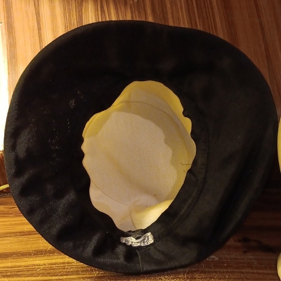 Ladies vintage hat white black